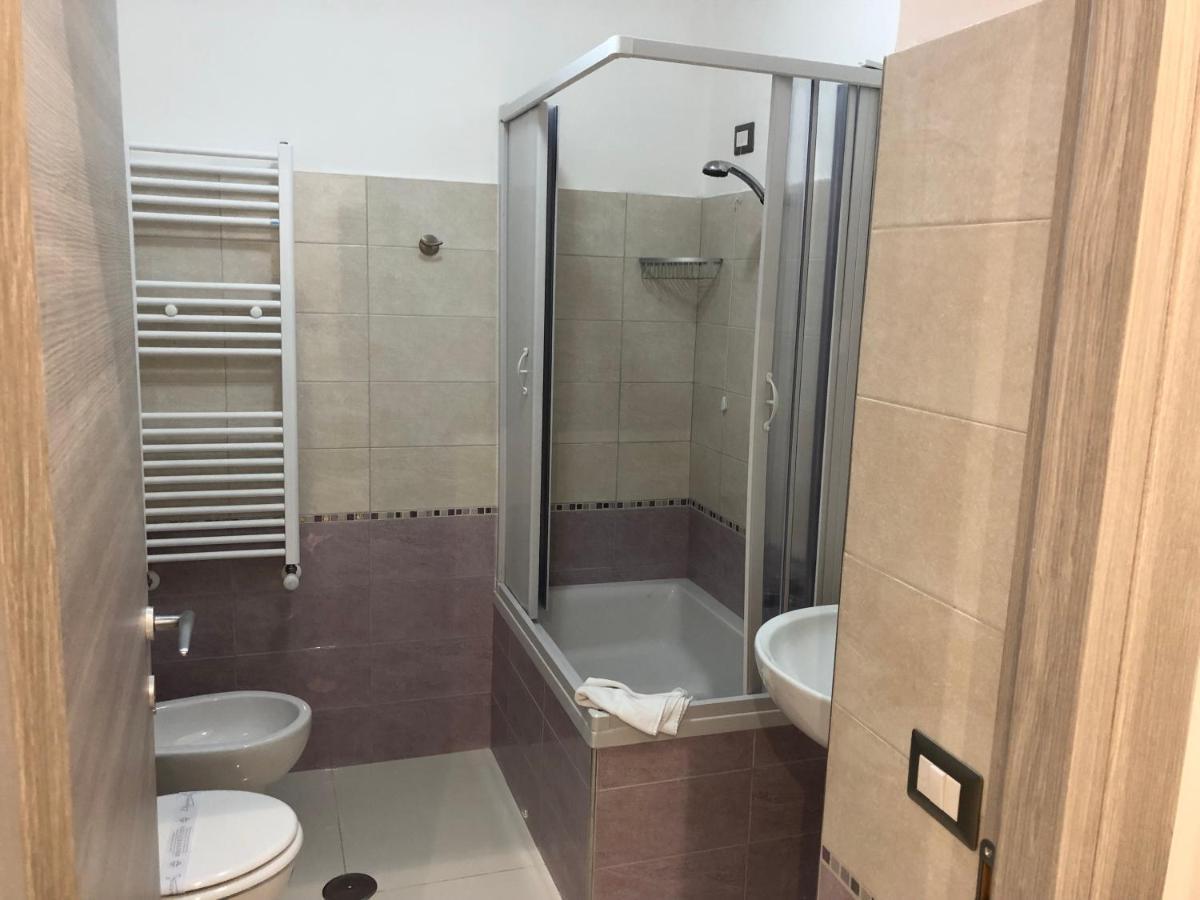 Deluxe Double Room Bath